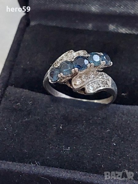 Дамски сребърен пръстен с диаманти и синтетични сапфири , снимка 1
