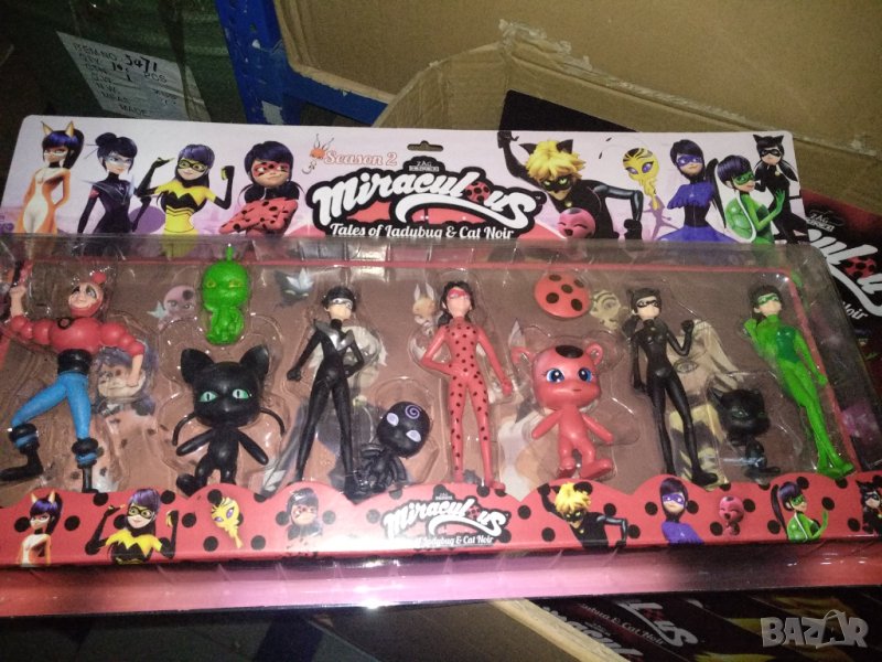 Фигурки за игра или за торта на Калинката и Котарака, снимка 1