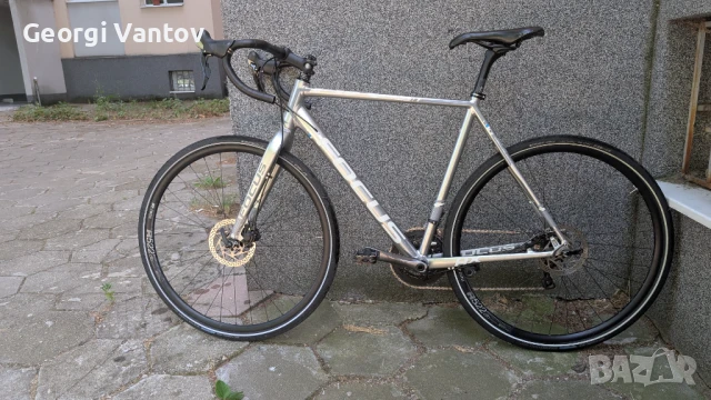 Гравъл колело Focus Mares AX Disc 