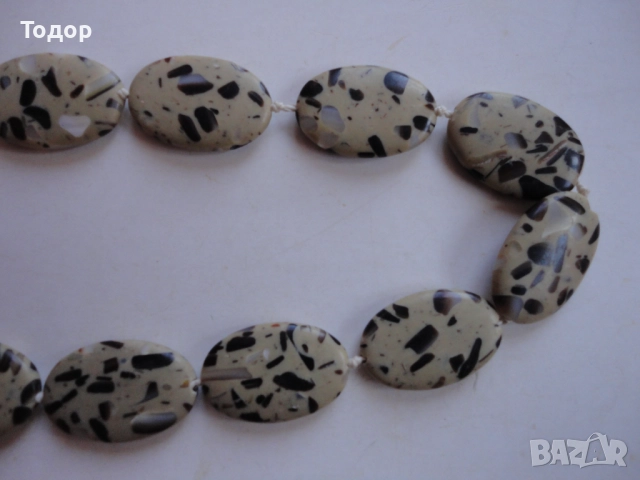 Невероятно колие гердан естествени камъни далматински яспис, снимка 2 - Колиета, медальони, синджири - 52855268