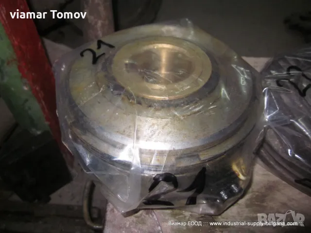 Съединител за струг DKF DDR 16011 03 3703 88, снимка 1