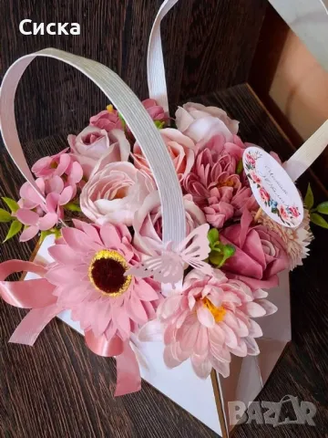 Кокетна дамска чанта със сапунени цветя от пластичен сапун, снимка 8 - Подаръци за жени - 50099706