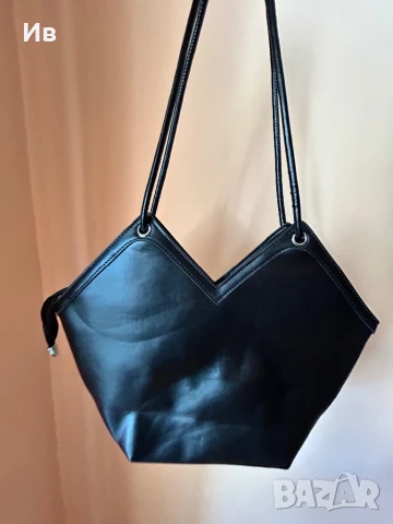 Дамска черна чанта с камъни , снимка 2 - Чанти - 51386309