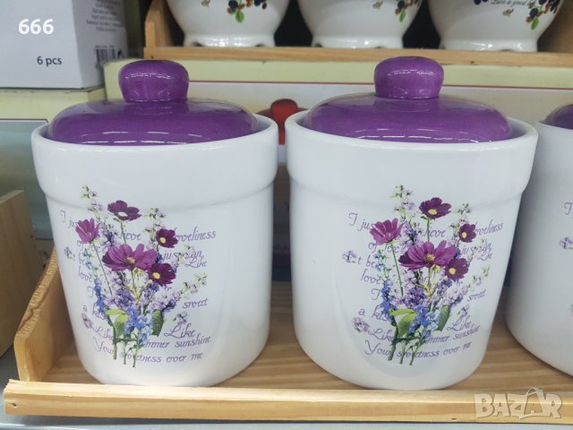 Бурканчета с поставка, снимка 2 - Аксесоари за кухня - 40771824