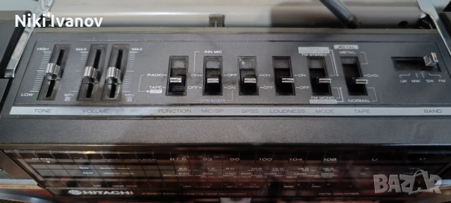 Касетофон Hitachi , снимка 4 - Радиокасетофони, транзистори - 52187538