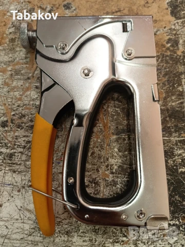 Ръчен такер Bosch HT8, снимка 5 - Други инструменти - 49915211