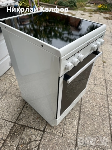 Свободно стояща готварска печка АЕГ/AEG, снимка 2 - Печки, фурни - 51946871