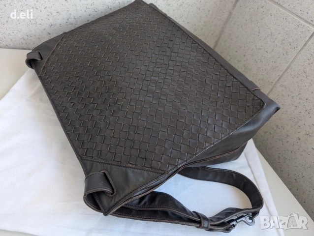 BOTTEGA VENETA Original 100% Lambleather , снимка 5 - Чанти - 53029911