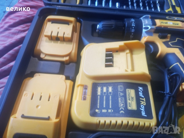 Продавам акумулаторен винтоверт+30 части, снимка 3 - Винтоверти - 52605676