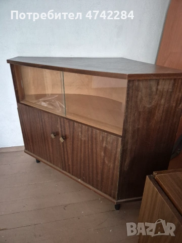 Ъглов дървен бюфет, снимка 2 - Бюфети - 53530584