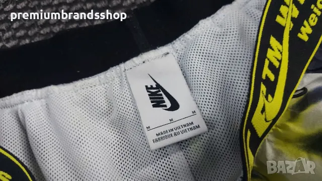 Nike Off white къси панталони дамски M, снимка 4 - Къси панталони и бермуди - 49692244