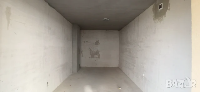 Гараж 25 квм Самостоятелен Партер Бургас Меден Рудник Зона-В отдава под наем Собственик, снимка 5 - Гаражи и паркоместа - 50702848