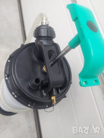 Ръчна помпа за източване на масло 9.5 литра, снимка 2 - Други инструменти - 52050336