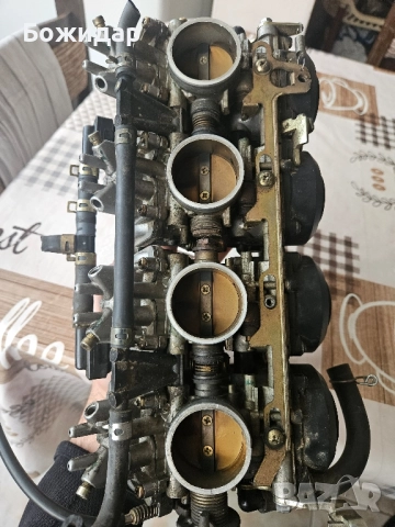 Карбуратори за Yamaha YZF R6 (1999-2002), снимка 6 - Мотоциклети и мототехника - 52490901