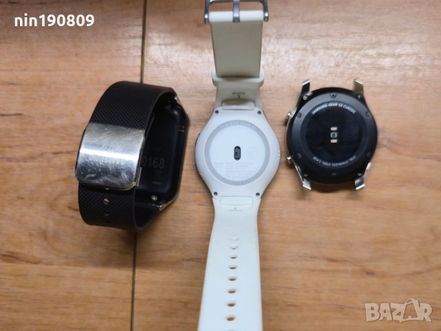 Смарт часовници Samsung Gear, снимка 3 - Смарт часовници - 51825004