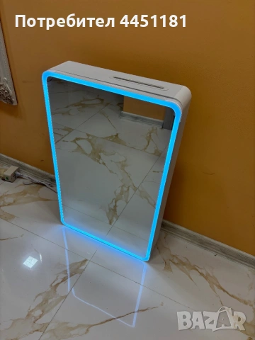 Шкаф огледало бял с LED осввтлвние, снимка 3 - Шкафове - 53584256