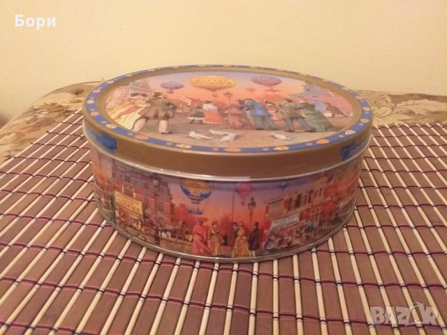 Метална кутия от бисквити релефна, снимка 3 - Колекции - 28038631