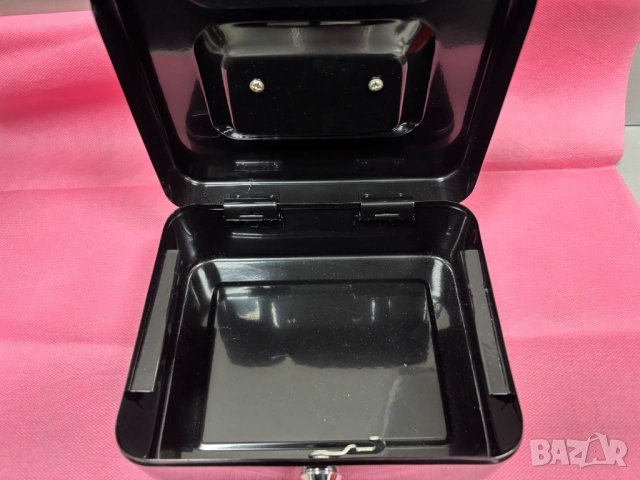 Преносима метална кутия за пари и ценности 200х160х90 мм, Черна, снимка 2 - Кутии за съхранение - 52594366