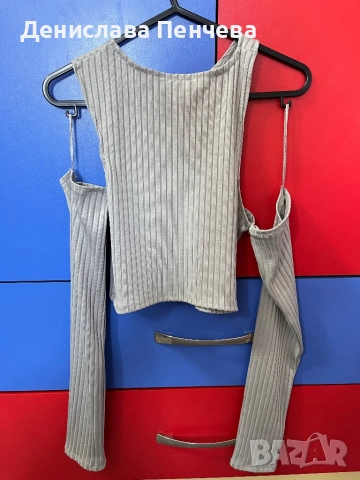 Къса блуза с голи рамене и ръкави, снимка 2 - Блузи с дълъг ръкав и пуловери - 52154600