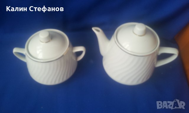 Каничка за кафе и захарничка с капачетата си, порцеланови, снимка 6 - Чаши - 38221224