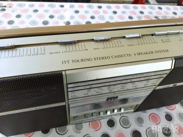 ITT 220 Радиокасетофон, снимка 9 - Радиокасетофони, транзистори - 38089675