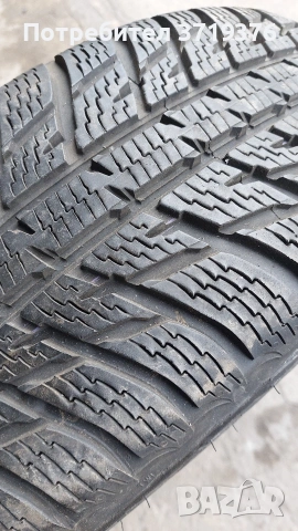 зимна гума 215 65 16 Nokian един брой , снимка 2 - Гуми и джанти - 53120273