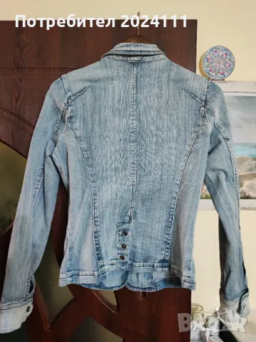 Продавам две дънкови сака, снимка 4 - Сака - 47439736