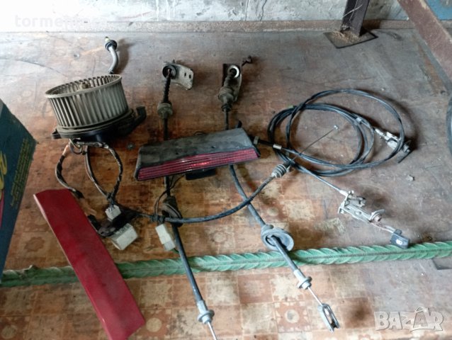 Мазда 121 останали части, снимка 3 - Части - 38040761