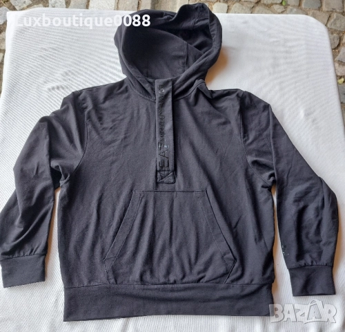 Използвана в отлично състояние блуза Emporio Armani XS