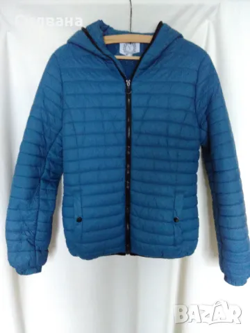 зимно яке с качулка