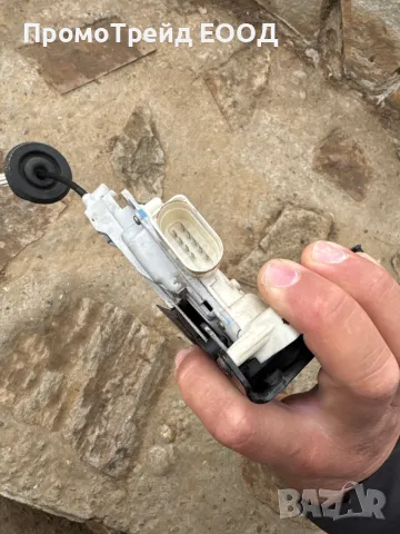 Задна лява брава Шкода Рапид Skoda Rapid , снимка 4 - Части - 49902228