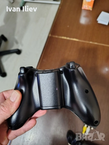 Xbox 360 оригинален джойстик , снимка 3 - Xbox конзоли - 53405373