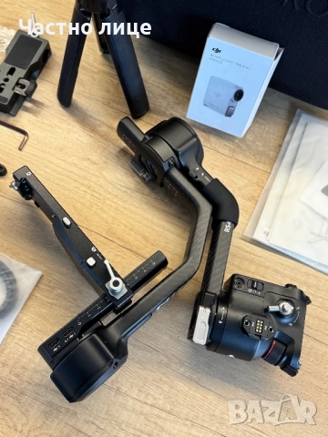 DJI Ronin RS 4 Pro Combo Стабилизатор / Гимбъл , снимка 4 - Чанти, стативи, аксесоари - 52262080