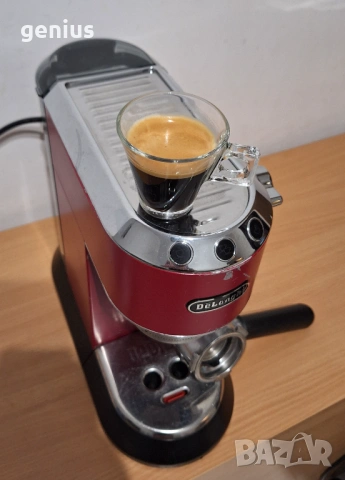 Кафемашина Делонги Delonghi Dedica ec685, снимка 4 - Кафемашини - 53035127