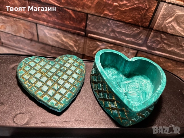 Кутийка за бижута – Ръчна изработка от акрилна смола, снимка 11 - Ръчно изработени сувенири - 52980445