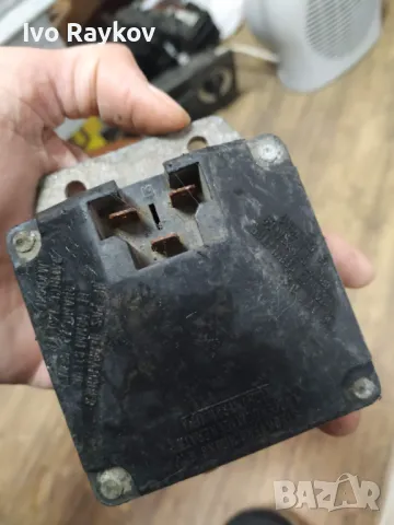 Реле регулатор за алтернатор BOSCH 0 192 033 004 , Volvo,DAF,Mercedes, снимка 4 - Части - 48311950
