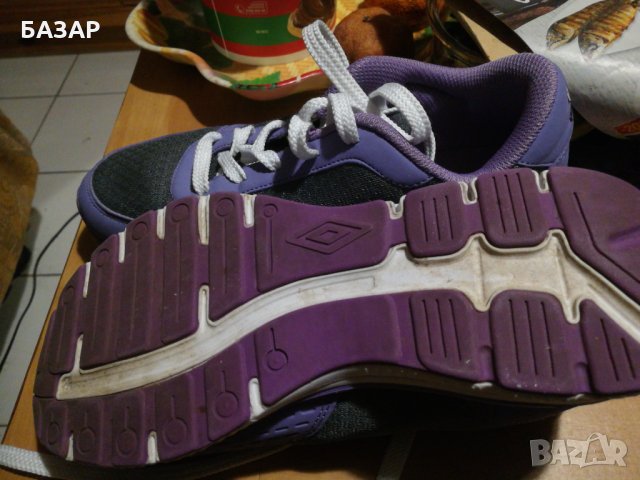 Дамски маратонки, снимка 4 - Маратонки - 28016346