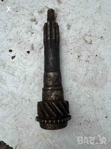 ПЪРВИЧЕН ВАЛ ГАЗ 21 ВОЛГА 21 НОВ СССР 20-1701030-Б