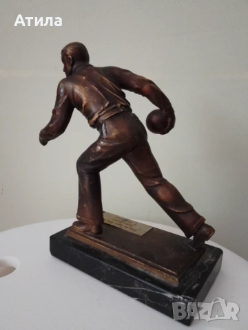 скулптура "боулинг" метал ,мрамор19/17 см, снимка 3 - Други - 51399810