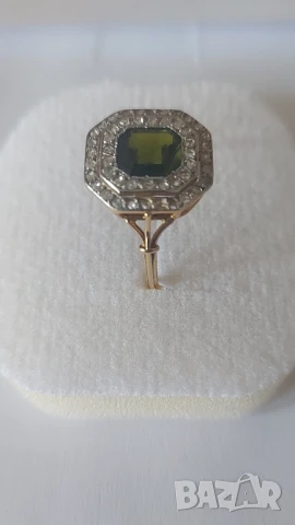 Златен пръстен с диаманти, снимка 2 - Пръстени - 50491856