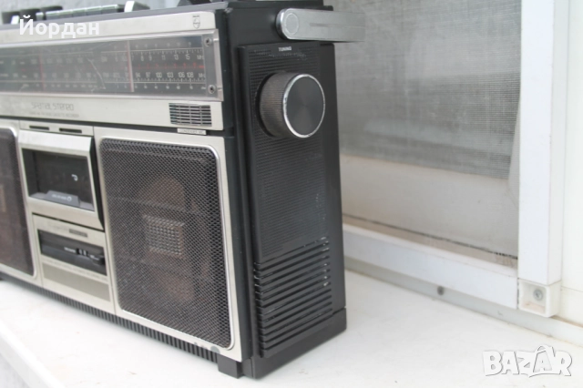 Радиокасетофон ''Philips 584'', снимка 10 - Радиокасетофони, транзистори - 52238117