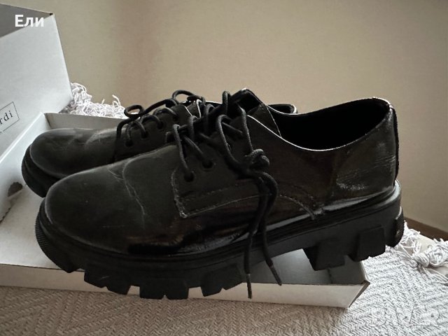 Елегантни лачени обувки🌹