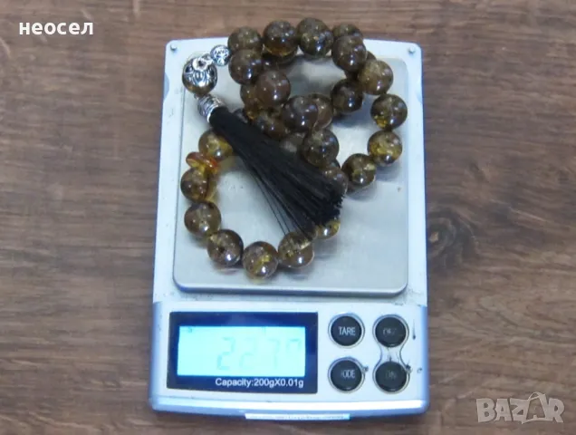 Кехлибарена броеница от натурален балтийски кехлибар цвят черен в мед /с фосили/ 22.41 гр., снимка 3 - Други - 49610943