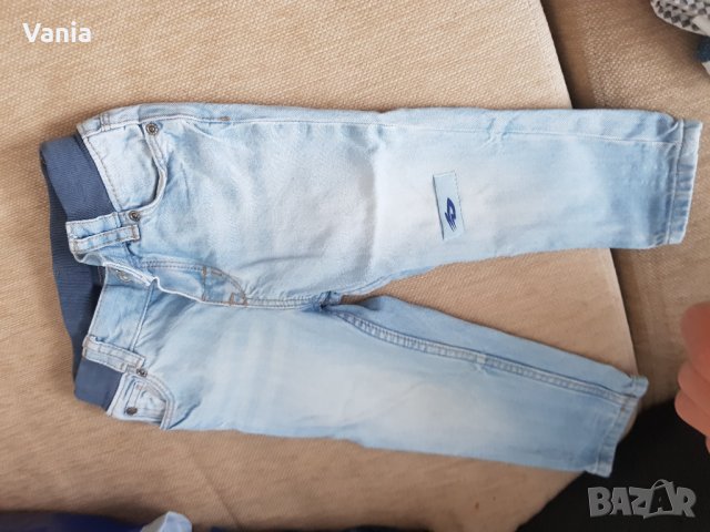 Бебешки панталончета и дънки