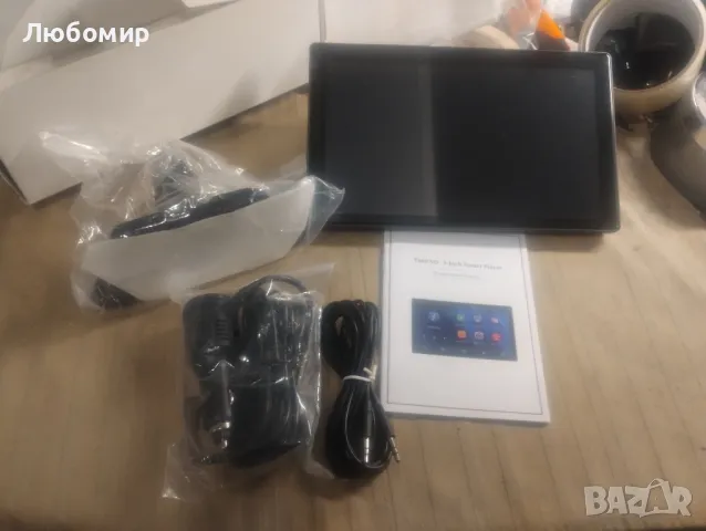 9-инчов HD преносим Touch Smart 2.5D Car Play настолен монитор CarPlay Android, снимка 5 - Навигация за кола - 48758539