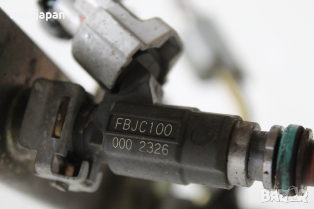 Горивна рейка и бензинови дюзи Нисан примера п12 2.0 140кс комби 02г Nissan primera p12 2.0 140hp 20, снимка 4 - Части - 44857482