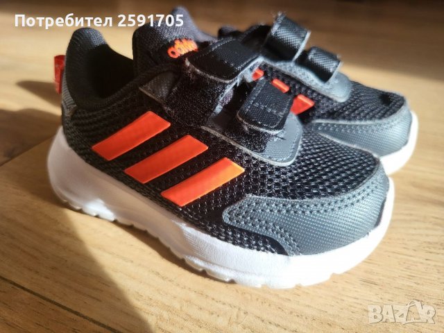 Бебешки обувки Adidas 21 и 20номер  , снимка 5 - Детски маратонки - 38684455