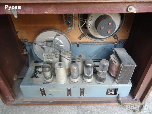 Ретро радио "МАРЕК", снимка 7 - Антикварни и старинни предмети - 51122233