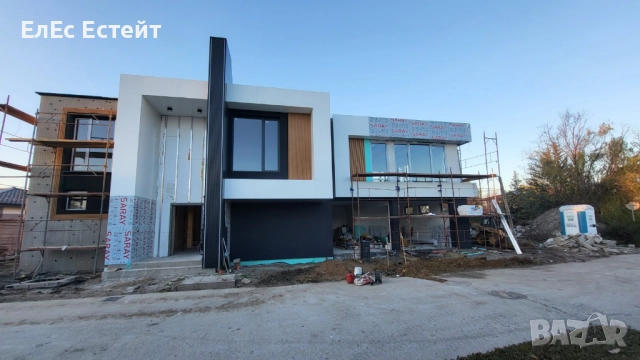 ПРОДАВА СЕ! Новострояща се луксозна къща близо до Пловдив, снимка 4 - Къщи - 51133034