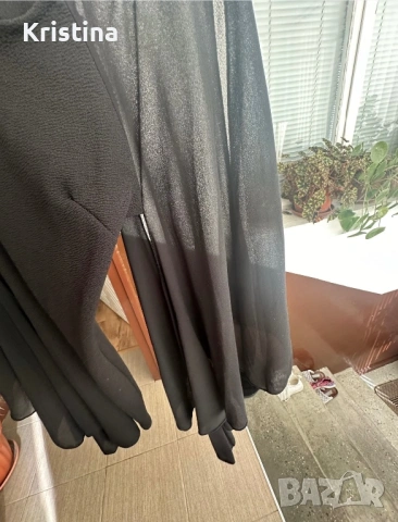 Къса черна рокля по тялото с ефектни ръкави, снимка 4 - Рокли - 53111970